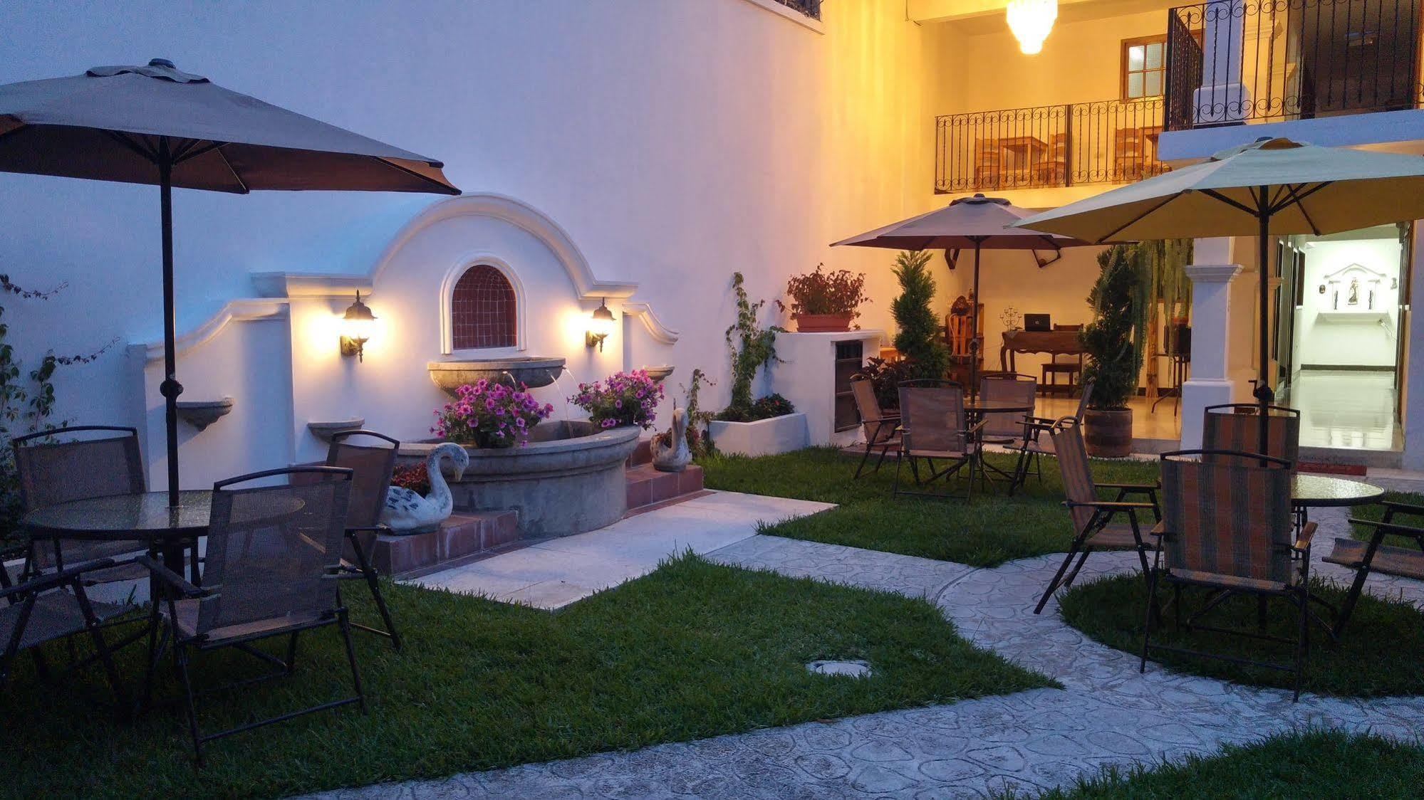 Ixkanul Antigua Hotel Zewnętrze zdjęcie